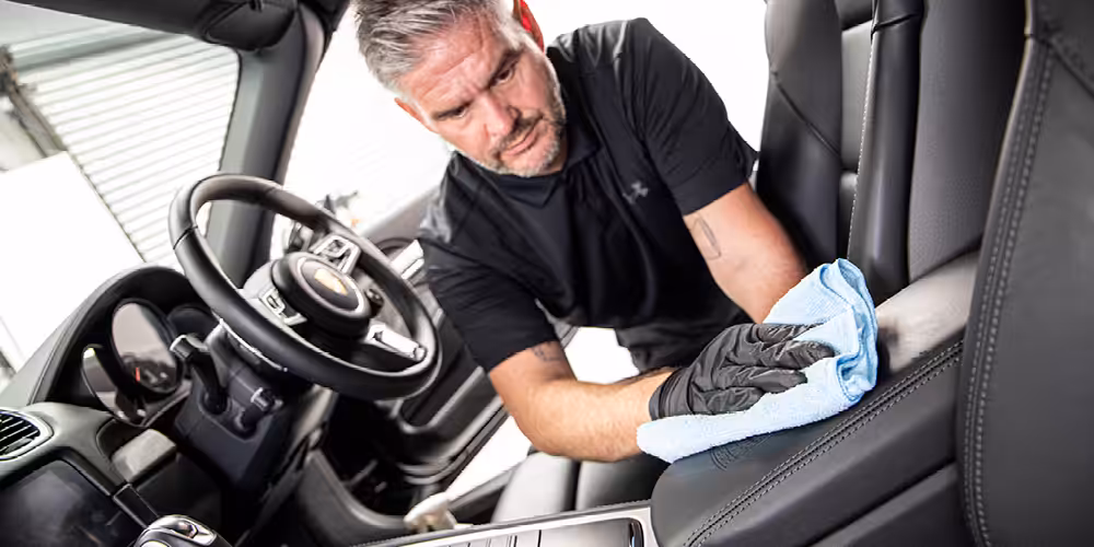 Step-by-step guide to professional car cleaning Car cleaning guide27