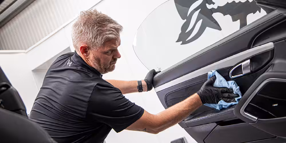 Step-by-step guide to professional car cleaning Car cleaning guide34